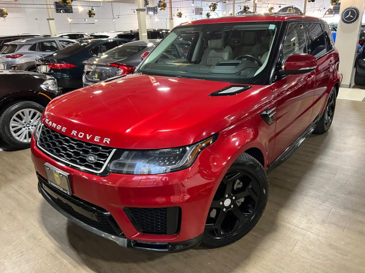 Land Rover Range Rover Sport снимка Land Rover Range Rover Sport