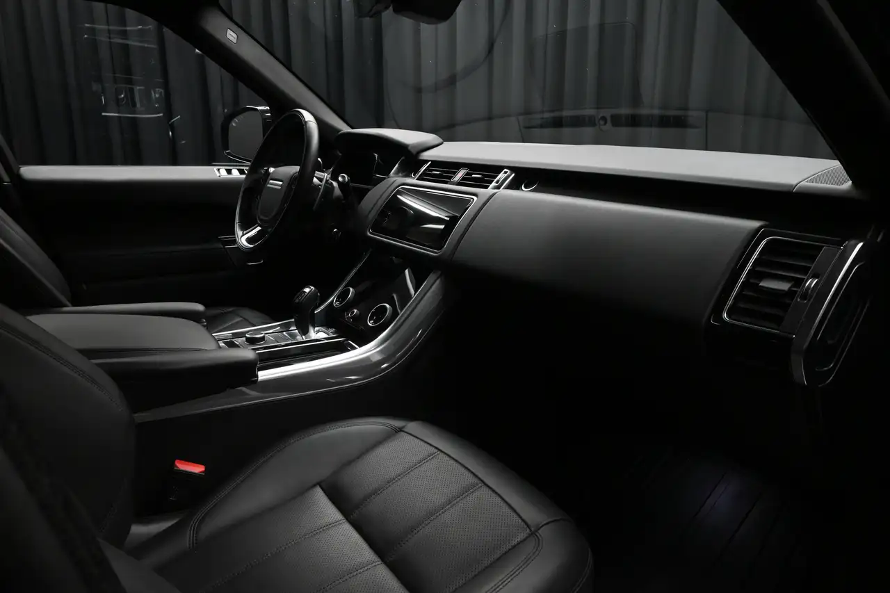 Land Rover Range Rover Sport снимка Land Rover Range Rover Sport