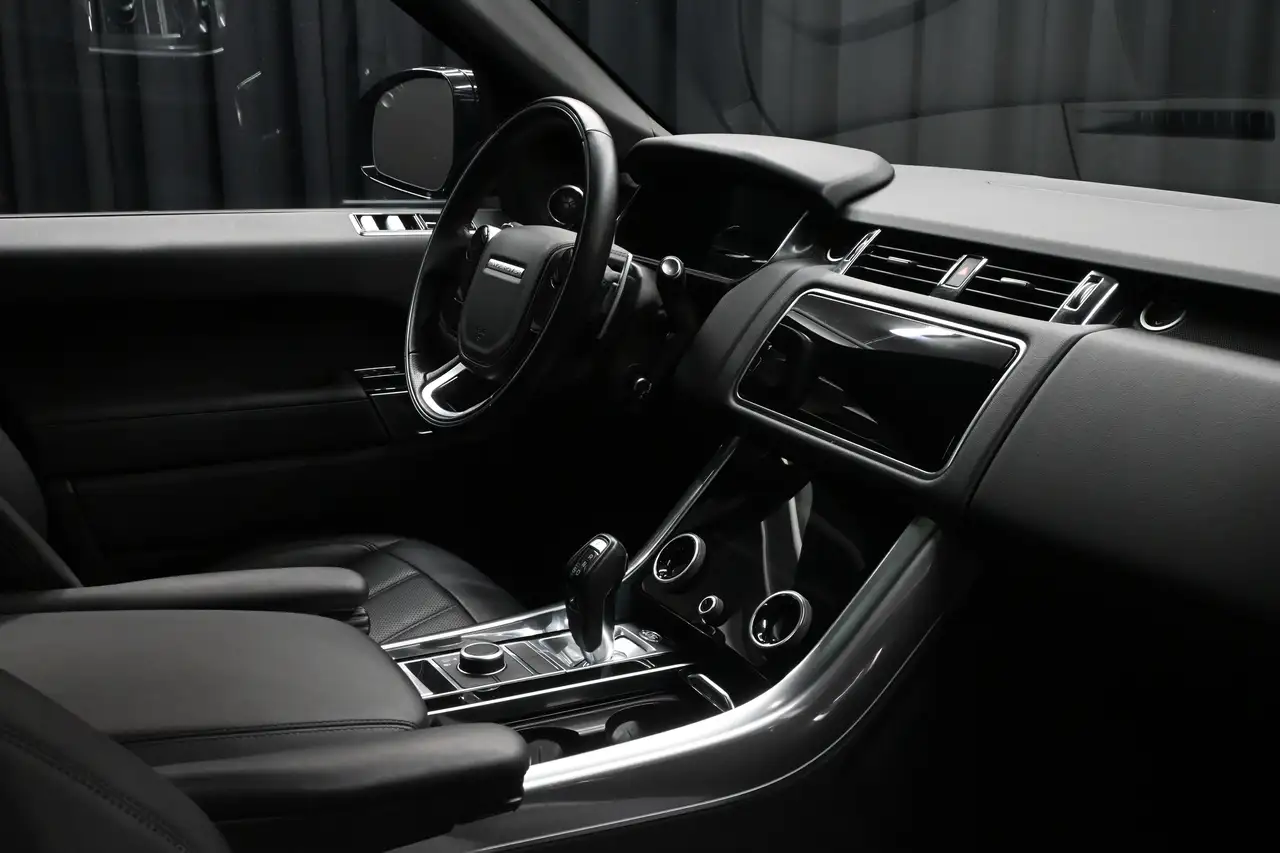 Land Rover Range Rover Sport снимка Land Rover Range Rover Sport