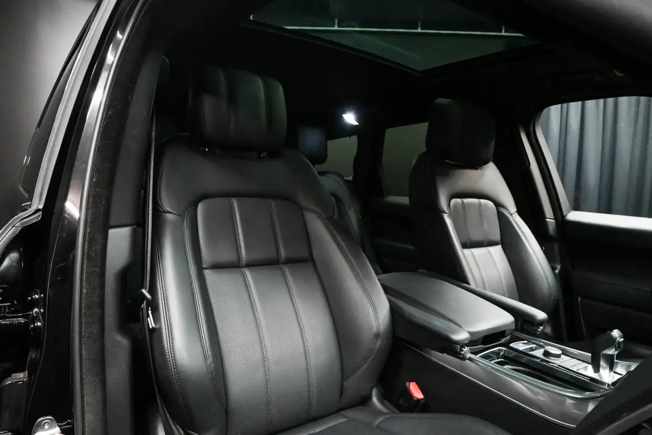 Land Rover Range Rover Sport снимка Land Rover Range Rover Sport