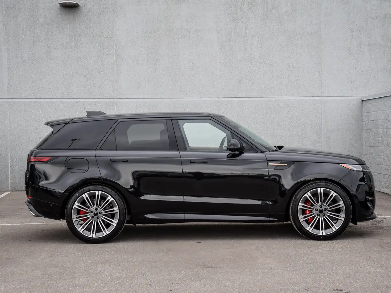 Land Rover Range Rover Sport снимка Land Rover Range Rover Sport