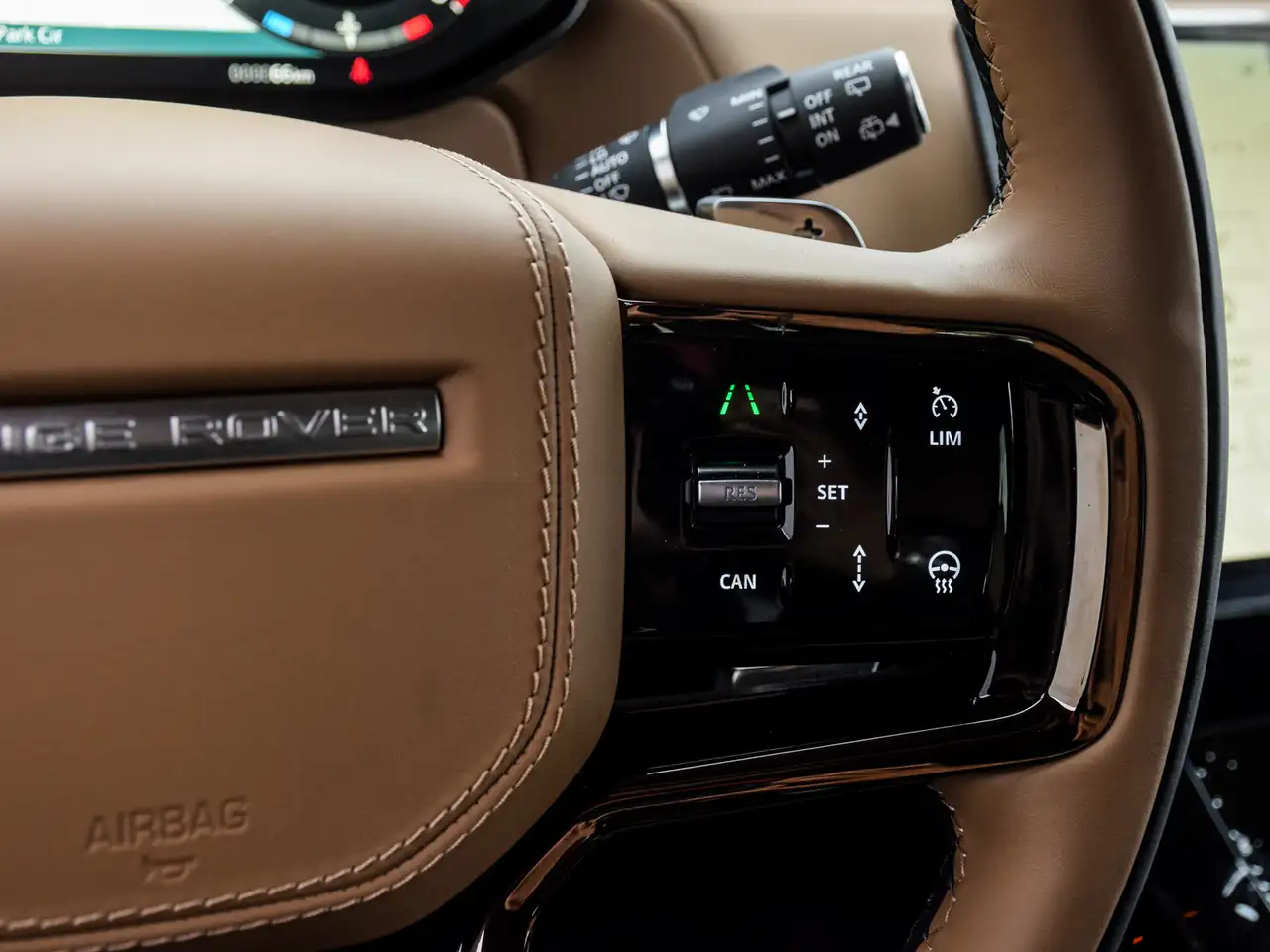Land Rover Range Rover Sport снимка Land Rover Range Rover Sport