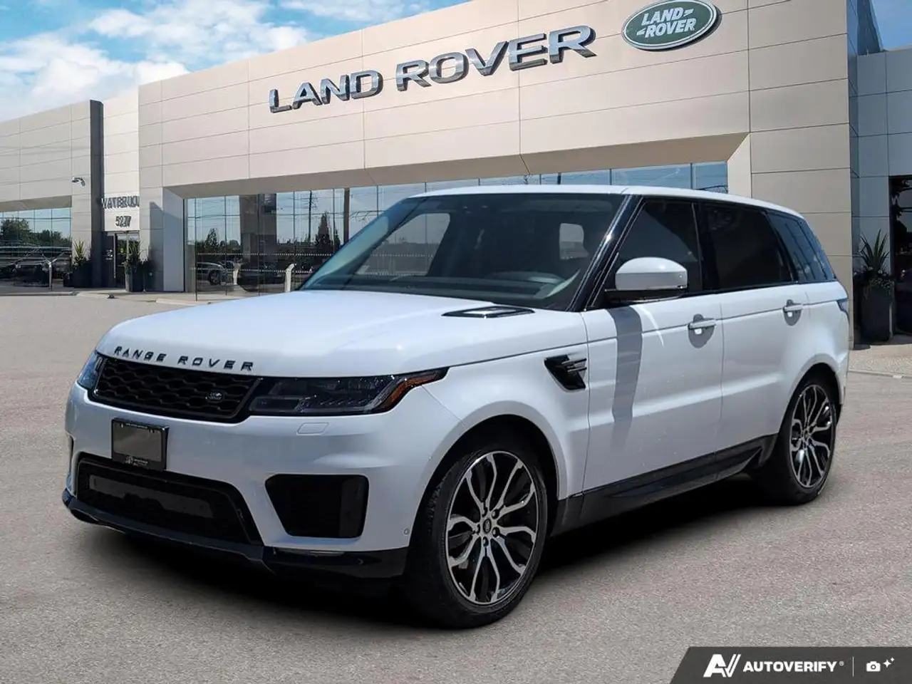 Land Rover Range Rover Sport снимка Land Rover Range Rover Sport