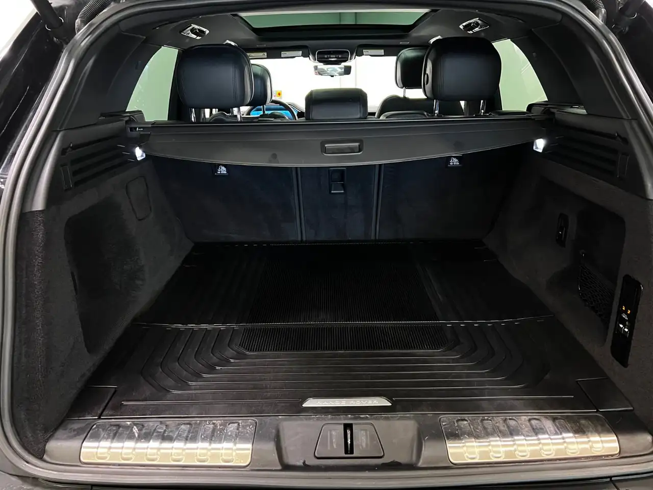 Land Rover Range Rover Sport снимка Land Rover Range Rover Sport