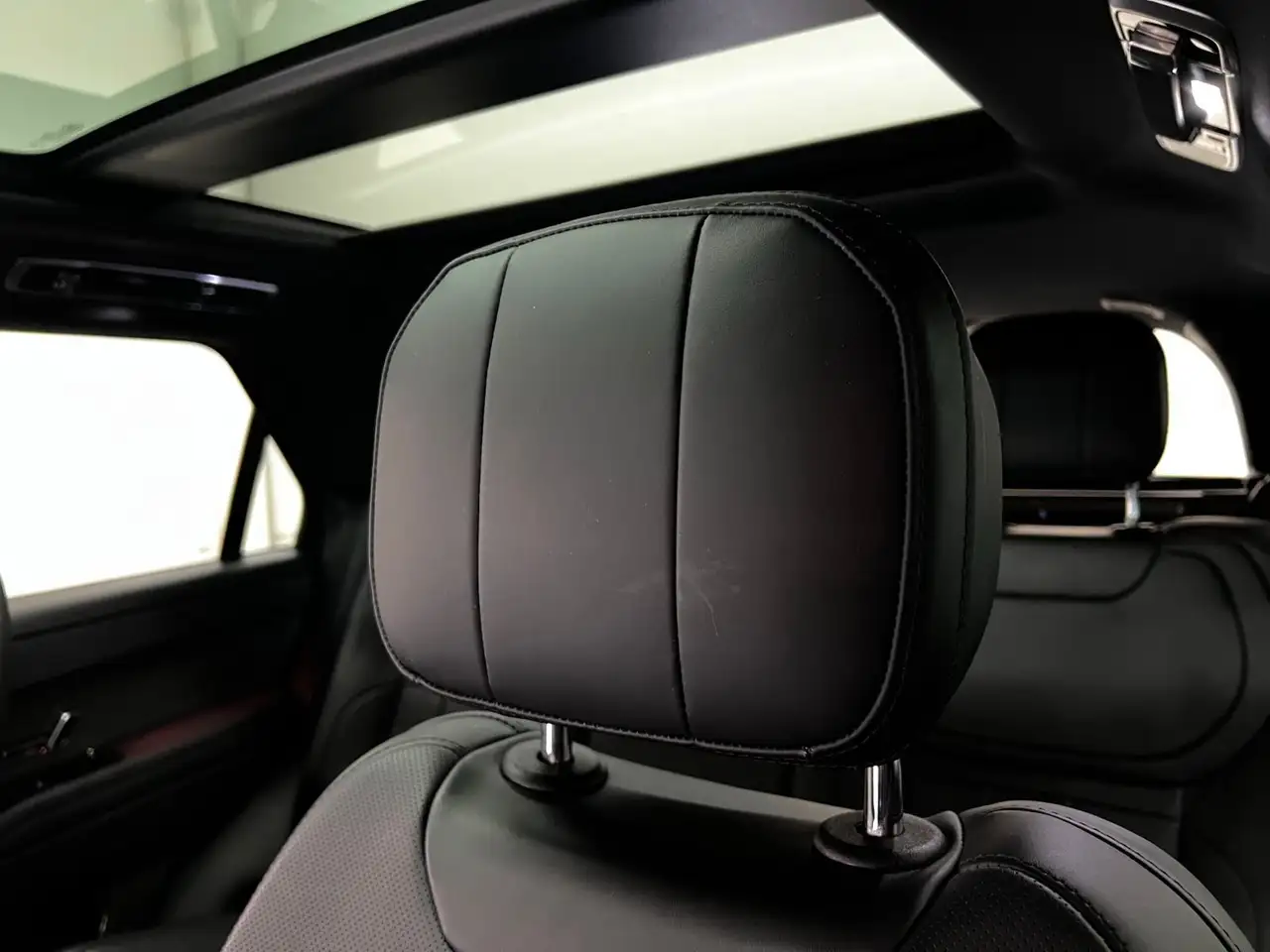 Land Rover Range Rover Sport снимка Land Rover Range Rover Sport
