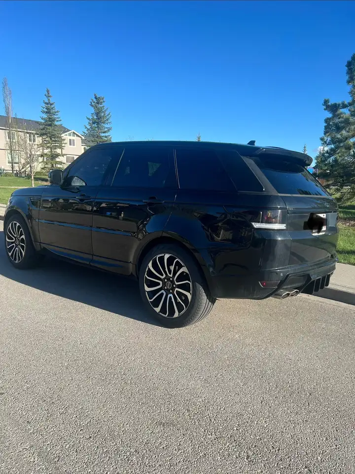Land Rover Range Rover Sport снимка Land Rover Range Rover Sport