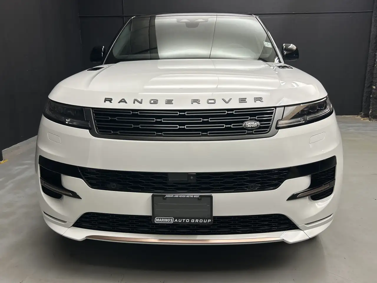 Land Rover Range Rover Sport снимка Land Rover Range Rover Sport