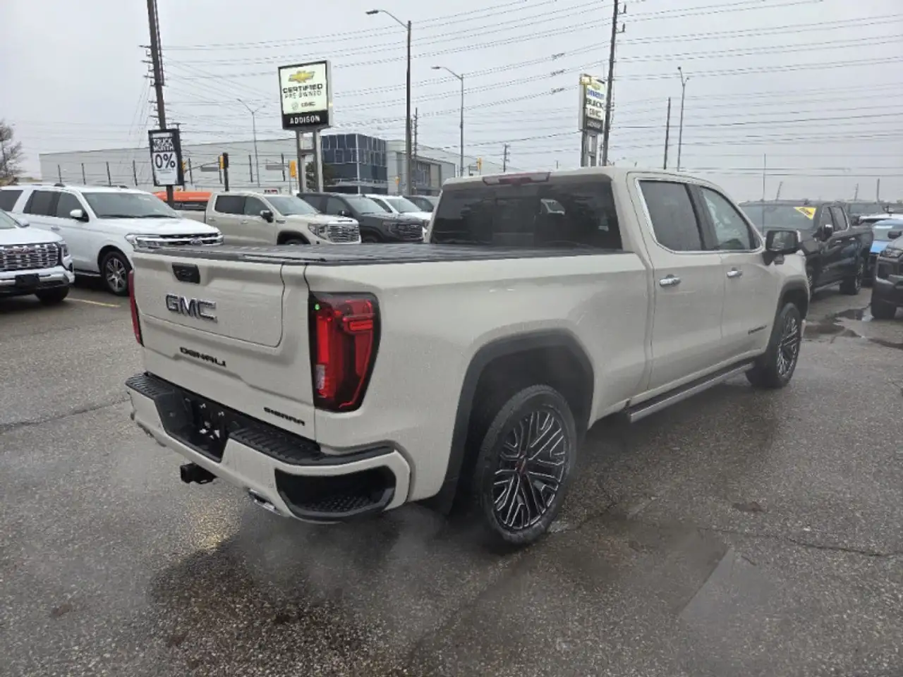 GMC Sierra 1500 снимка GMC Sierra 1500