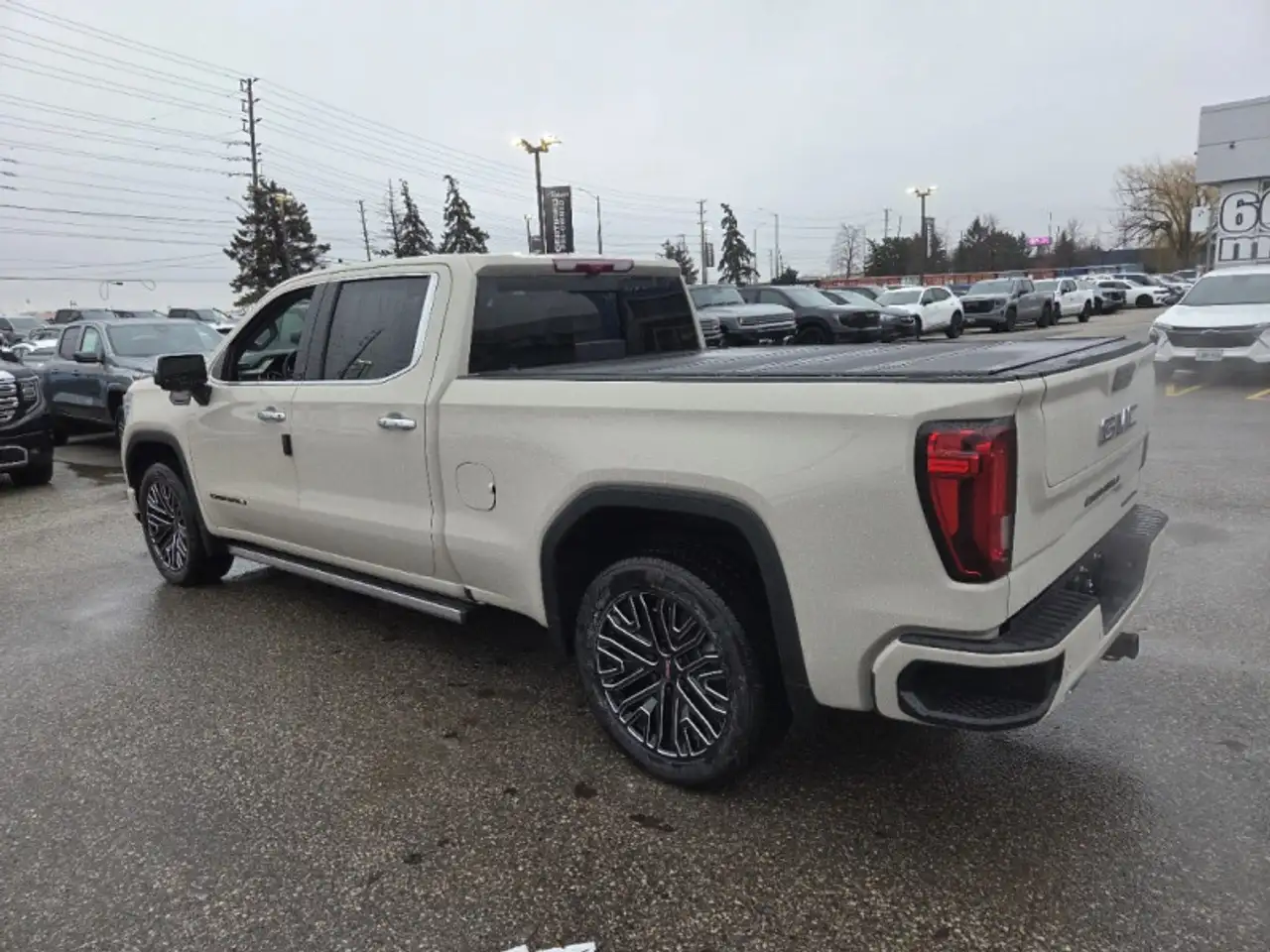 GMC Sierra 1500 снимка GMC Sierra 1500