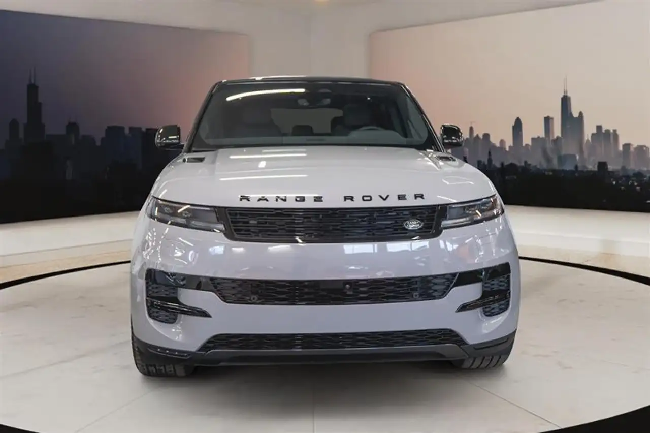 Land Rover Range Rover Sport снимка Land Rover Range Rover Sport