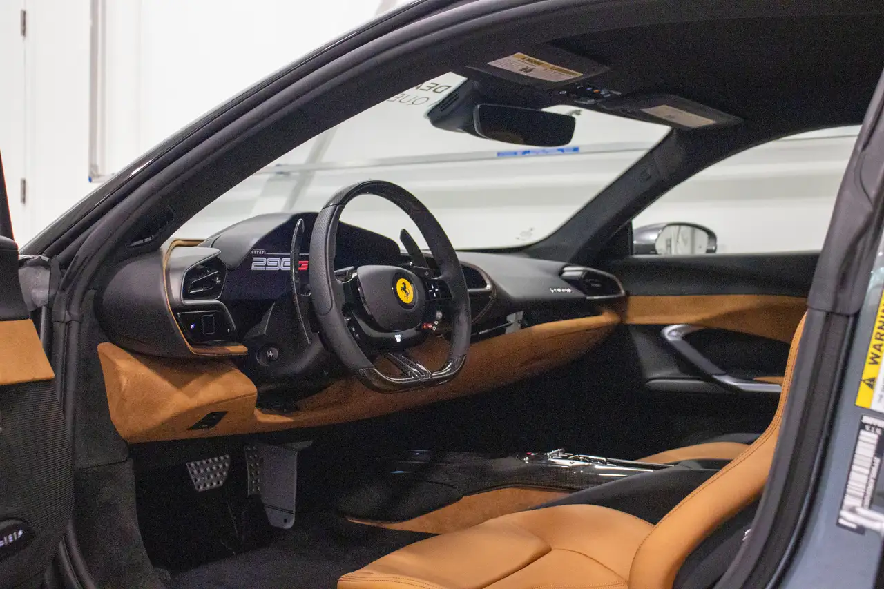 Ferrari 296 GTB снимка Ferrari 296 GTB