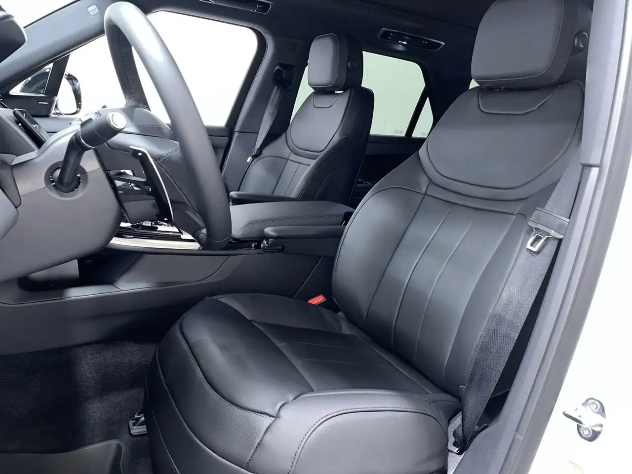 Land Rover Range Rover Sport снимка Land Rover Range Rover Sport