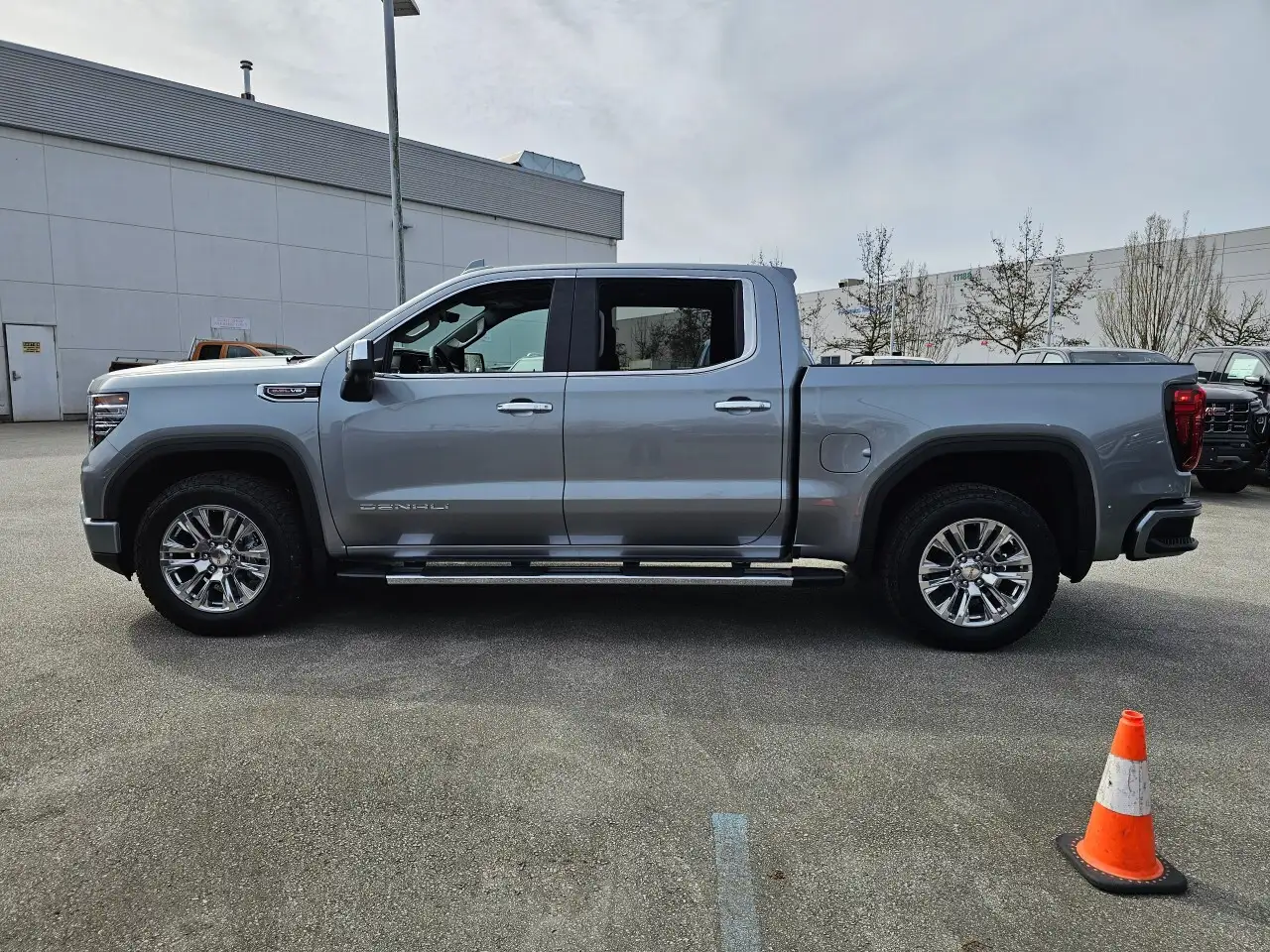 GMC Sierra 1500 снимка GMC Sierra 1500
