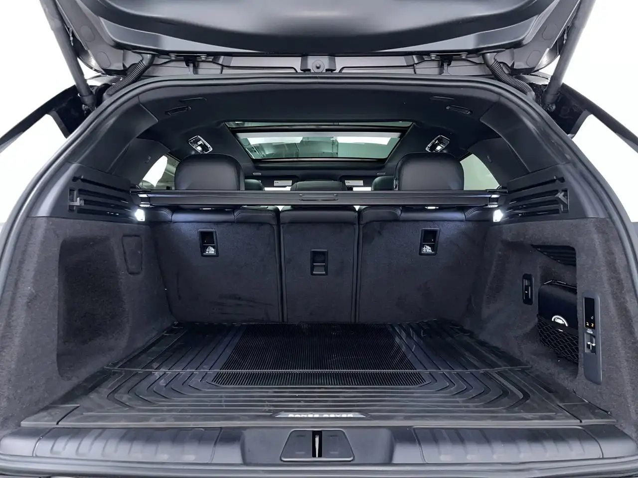 Land Rover Range Rover Sport снимка Land Rover Range Rover Sport