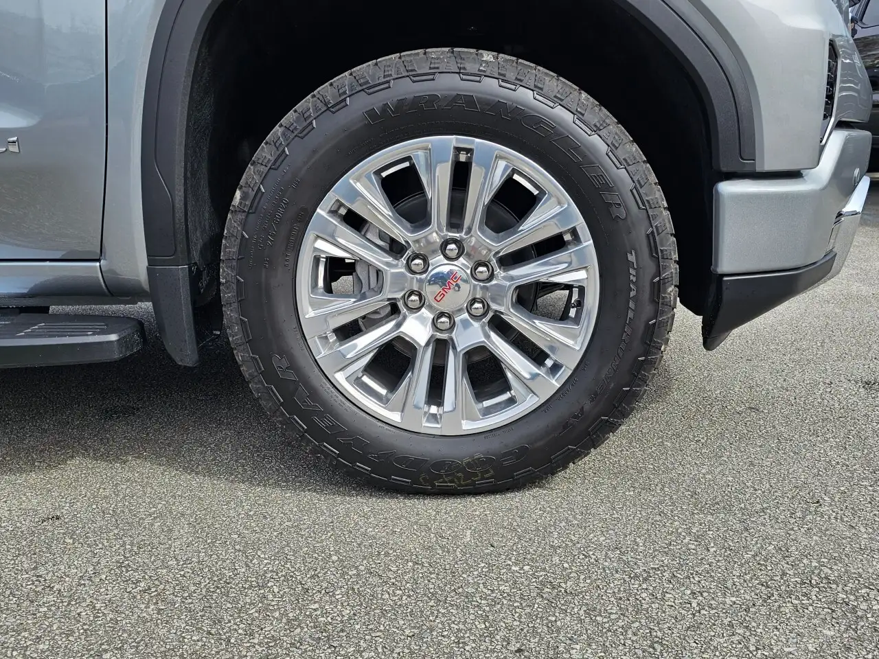 GMC Sierra 1500 снимка GMC Sierra 1500