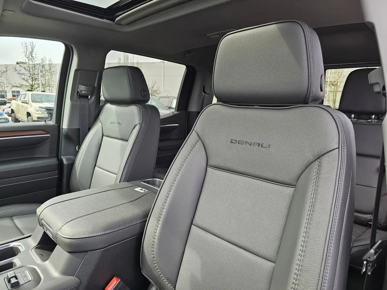 GMC Sierra 1500 снимка GMC Sierra 1500