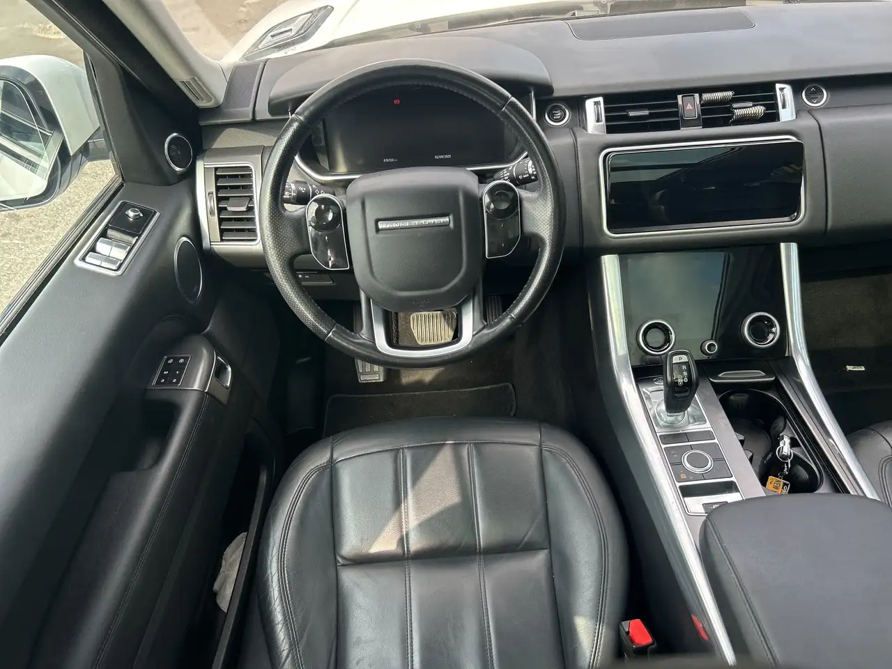 Land Rover Range Rover Sport снимка Land Rover Range Rover Sport