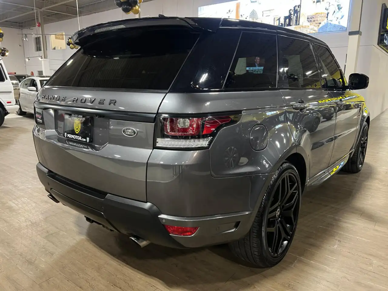 Land Rover Range Rover Sport снимка Land Rover Range Rover Sport