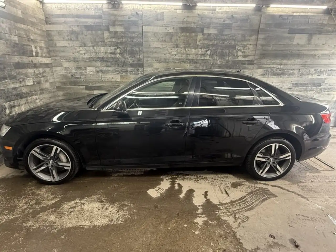 Audi A4 photo Audi A4