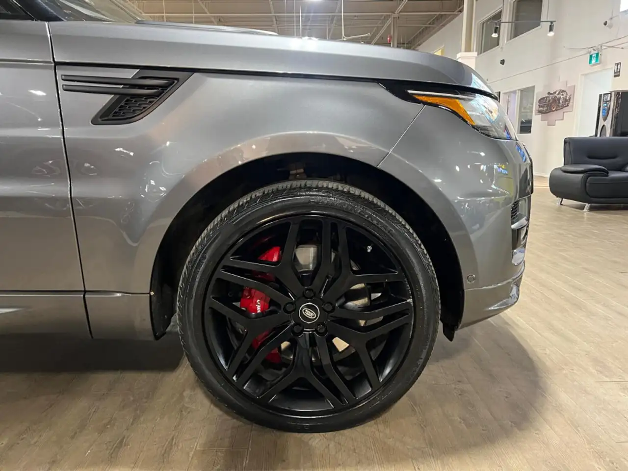 Land Rover Range Rover Sport снимка Land Rover Range Rover Sport