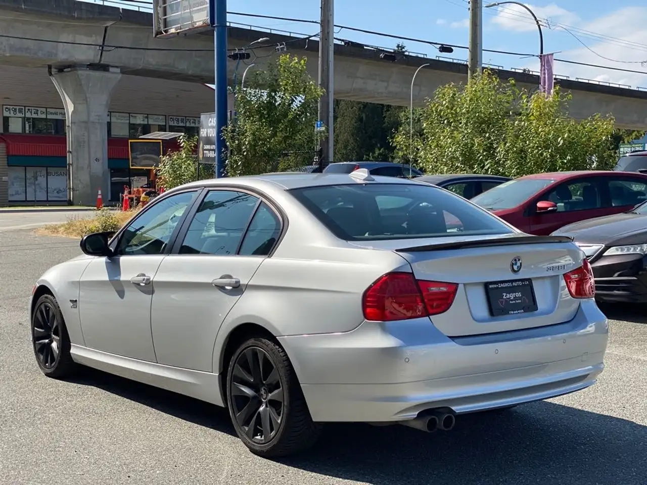 BMW 3 Series снимка BMW 3 Series