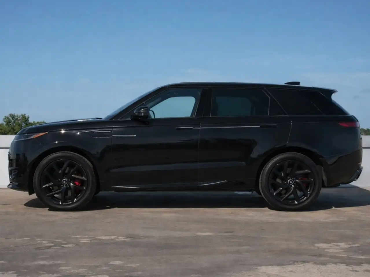 Land Rover Range Rover Sport снимка Land Rover Range Rover Sport