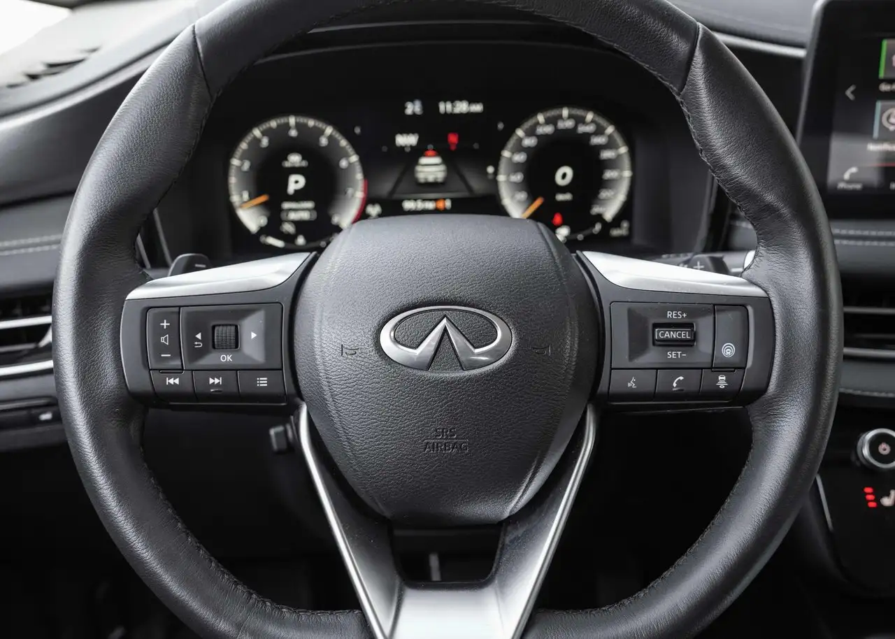 Infiniti QX60 снимка Infiniti QX60