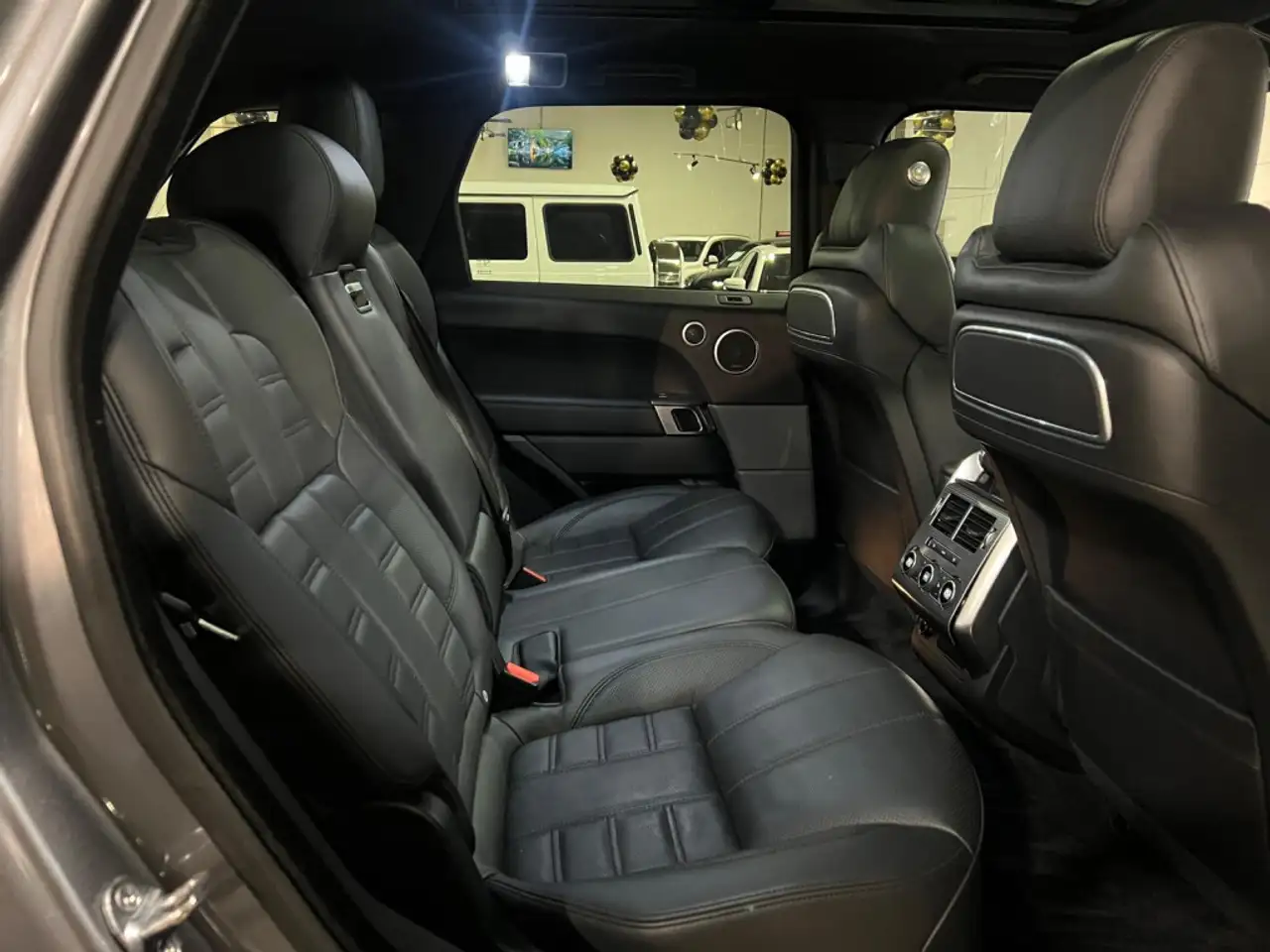 Land Rover Range Rover Sport снимка Land Rover Range Rover Sport