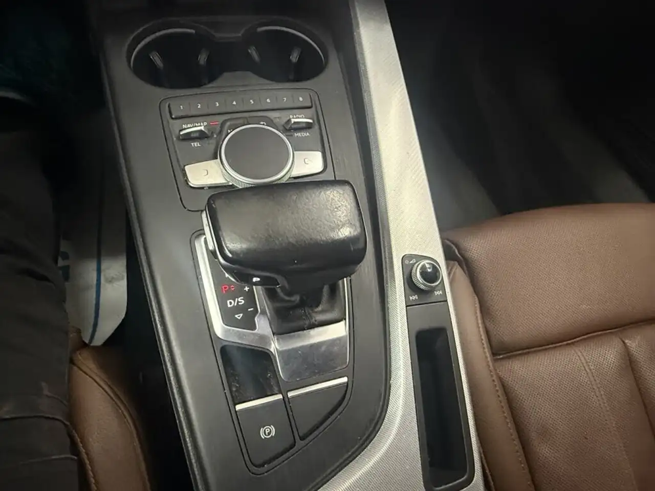 Audi A4 photo Audi A4