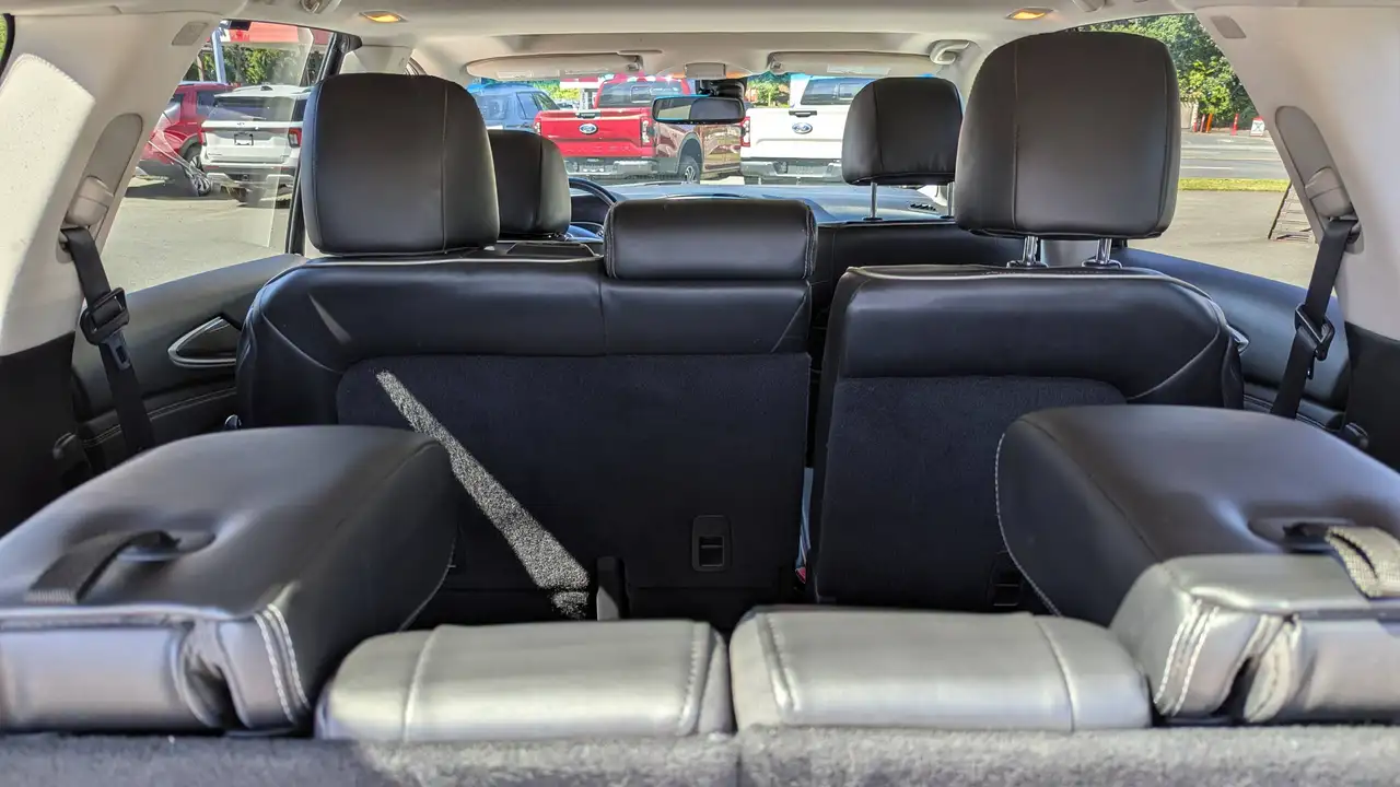 Infiniti QX60 снимка Infiniti QX60