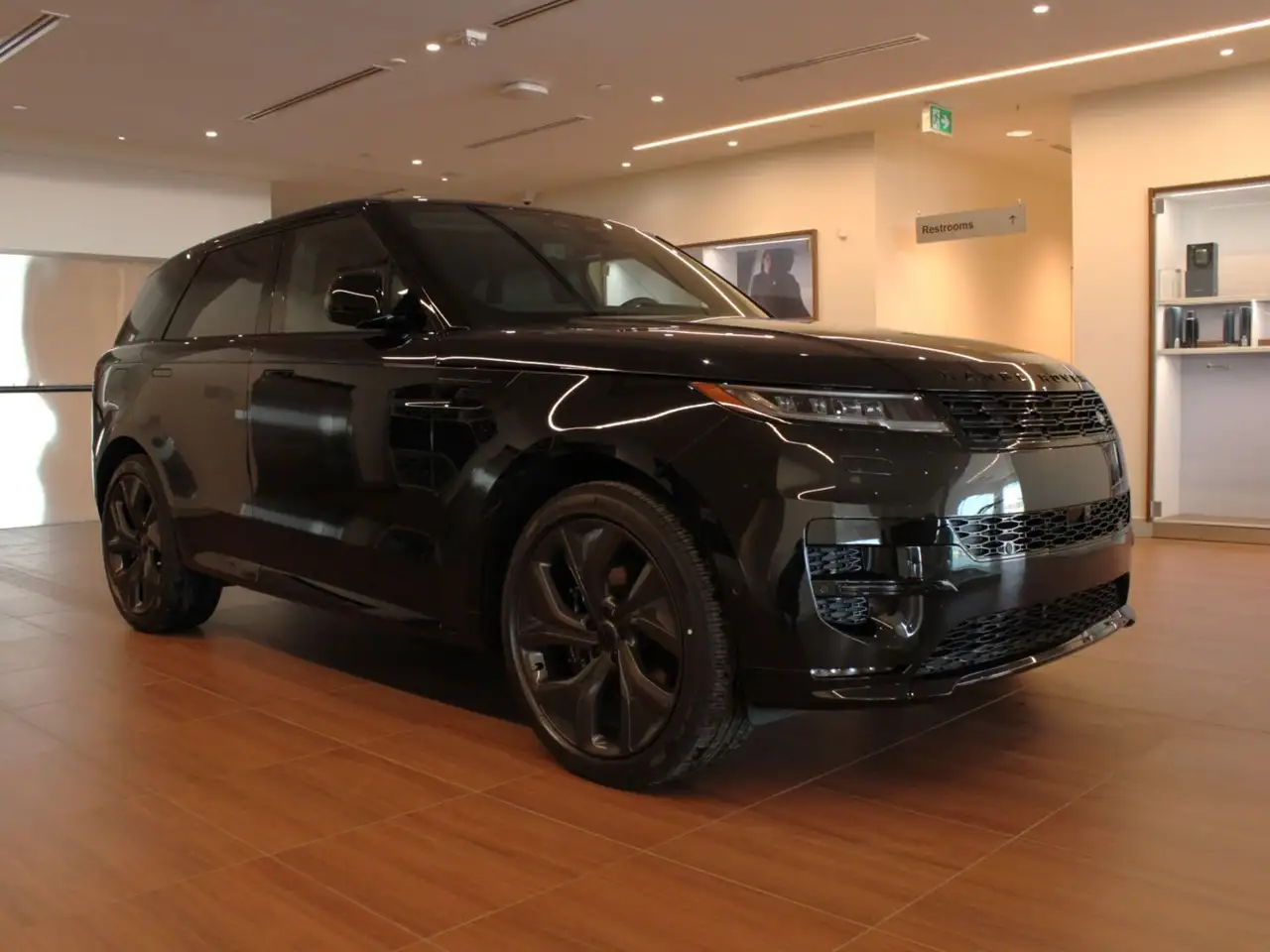 Land Rover Range Rover Sport снимка Land Rover Range Rover Sport