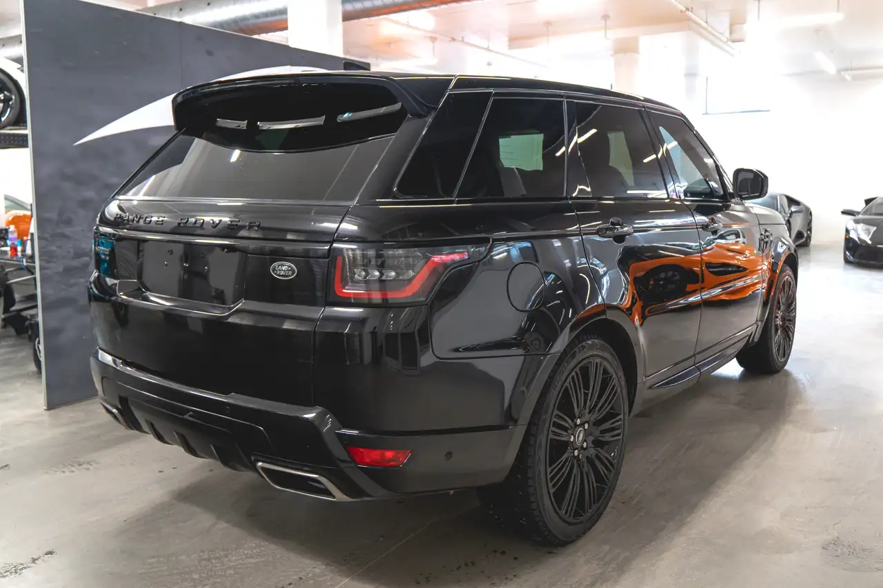 Land Rover Range Rover Sport снимка Land Rover Range Rover Sport