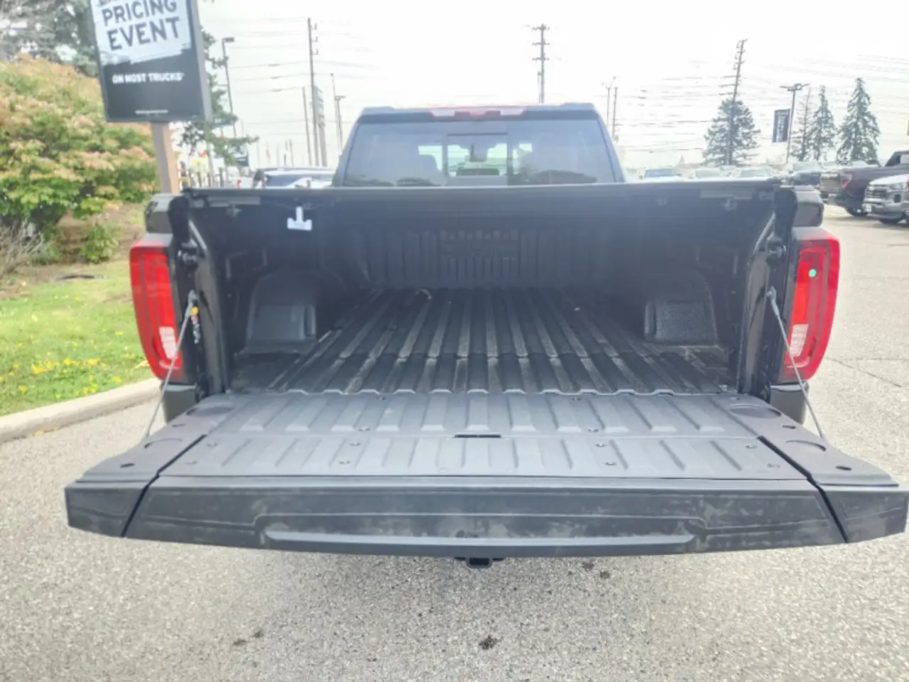 GMC Sierra 1500 снимка GMC Sierra 1500
