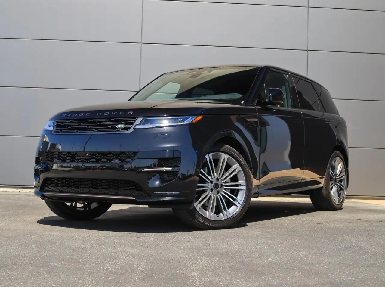 Land Rover Range Rover Sport снимка Land Rover Range Rover Sport
