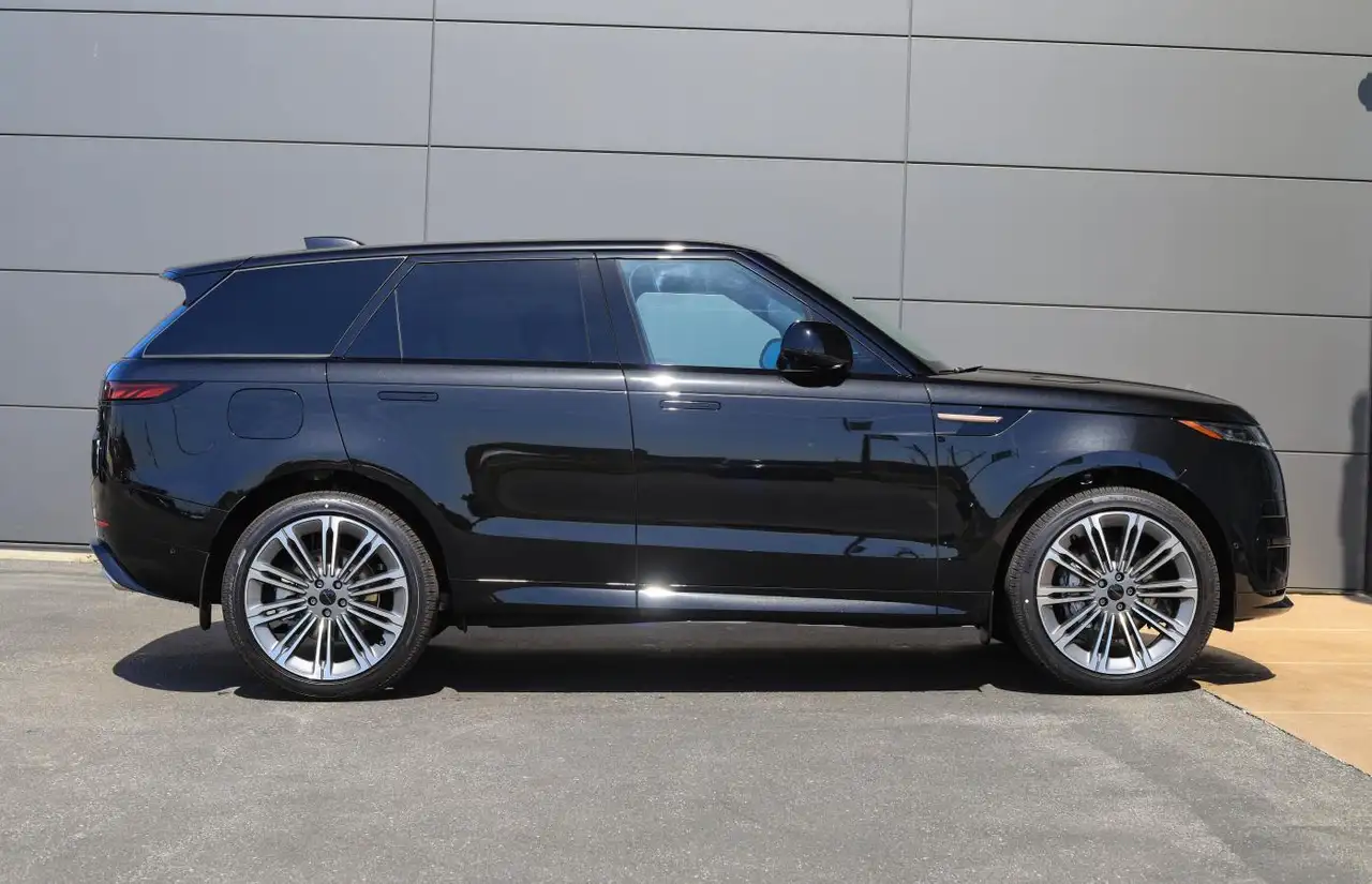Land Rover Range Rover Sport снимка Land Rover Range Rover Sport