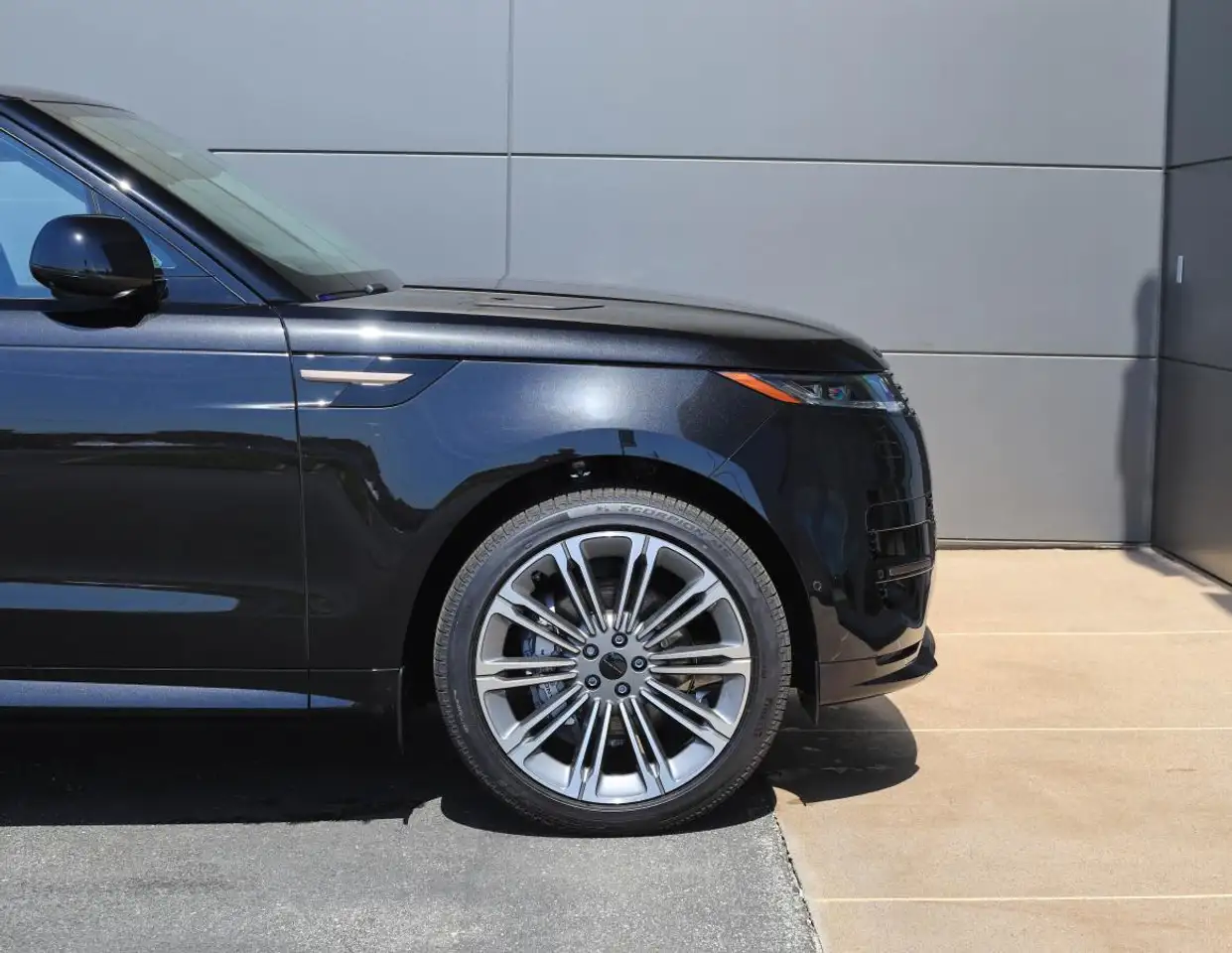 Land Rover Range Rover Sport снимка Land Rover Range Rover Sport