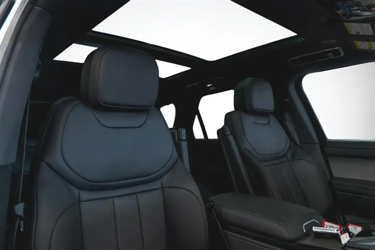 Land Rover Range Rover Sport снимка Land Rover Range Rover Sport