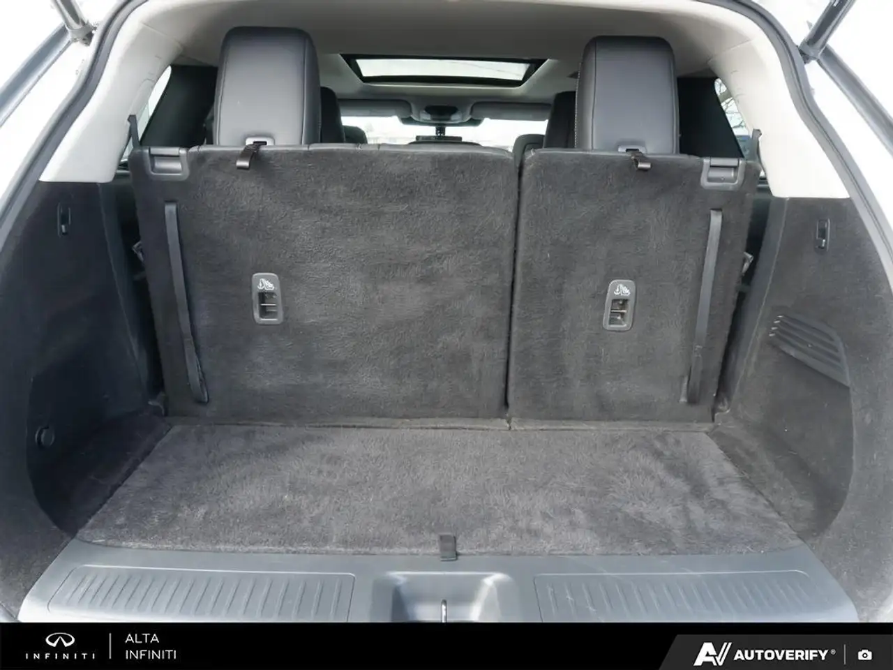 Infiniti QX60 fotografie Infiniti QX60
