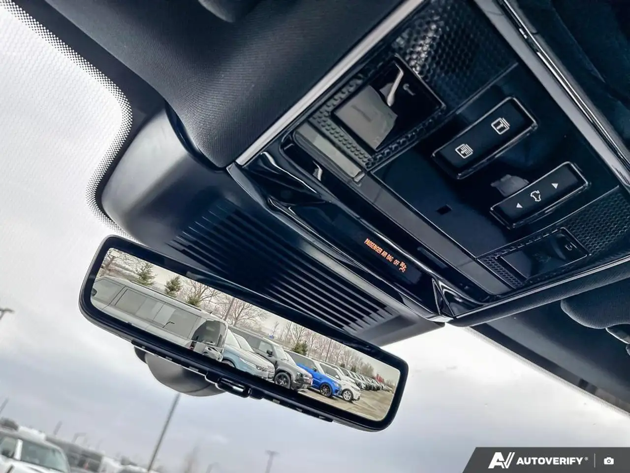 Land Rover Range Rover Sport снимка Land Rover Range Rover Sport
