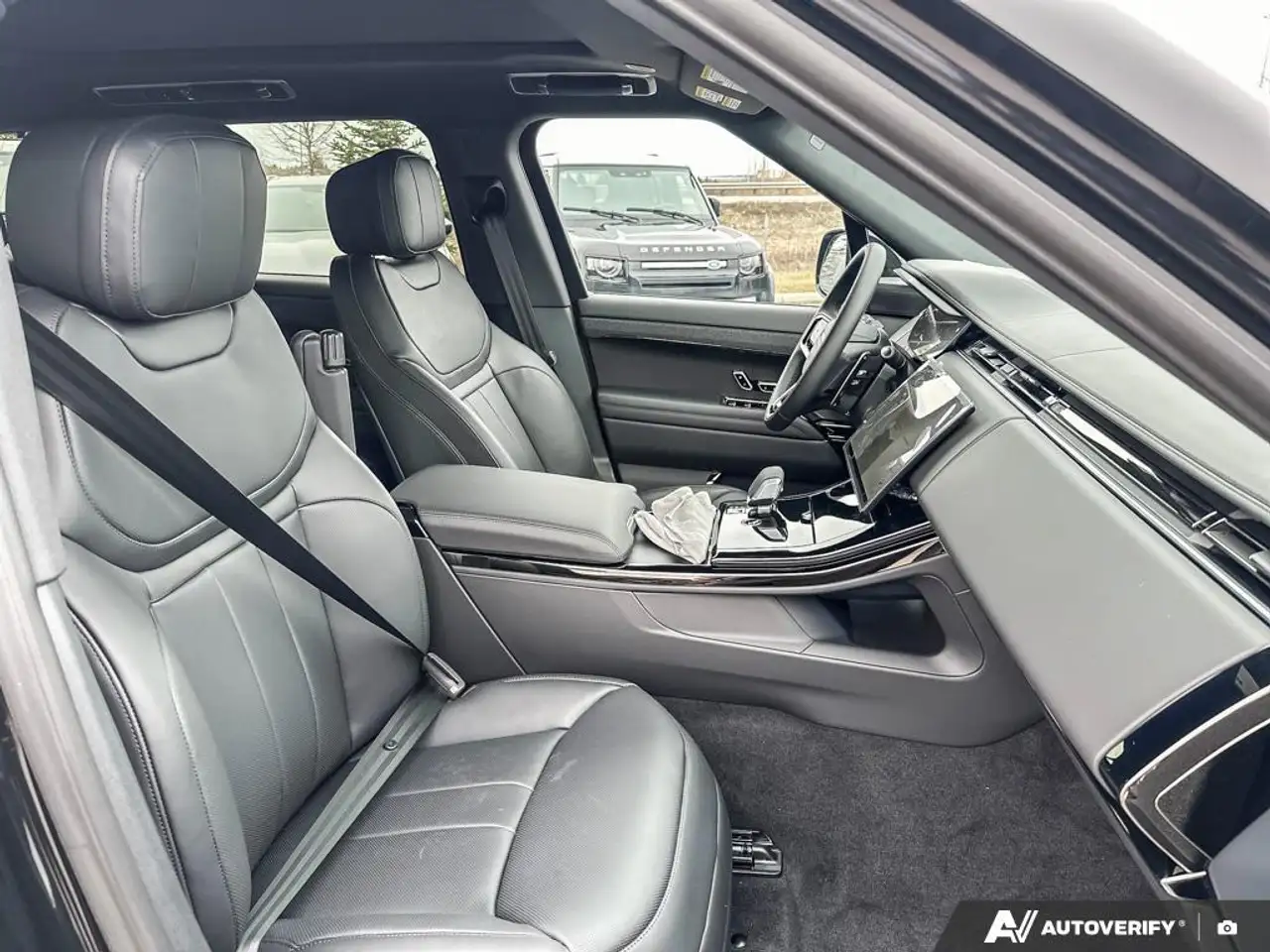 Land Rover Range Rover Sport снимка Land Rover Range Rover Sport