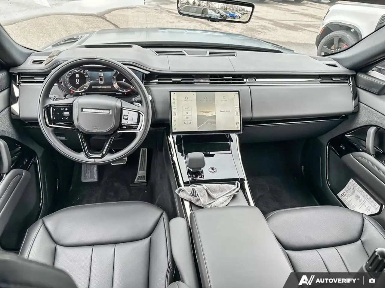 Land Rover Range Rover Sport снимка Land Rover Range Rover Sport