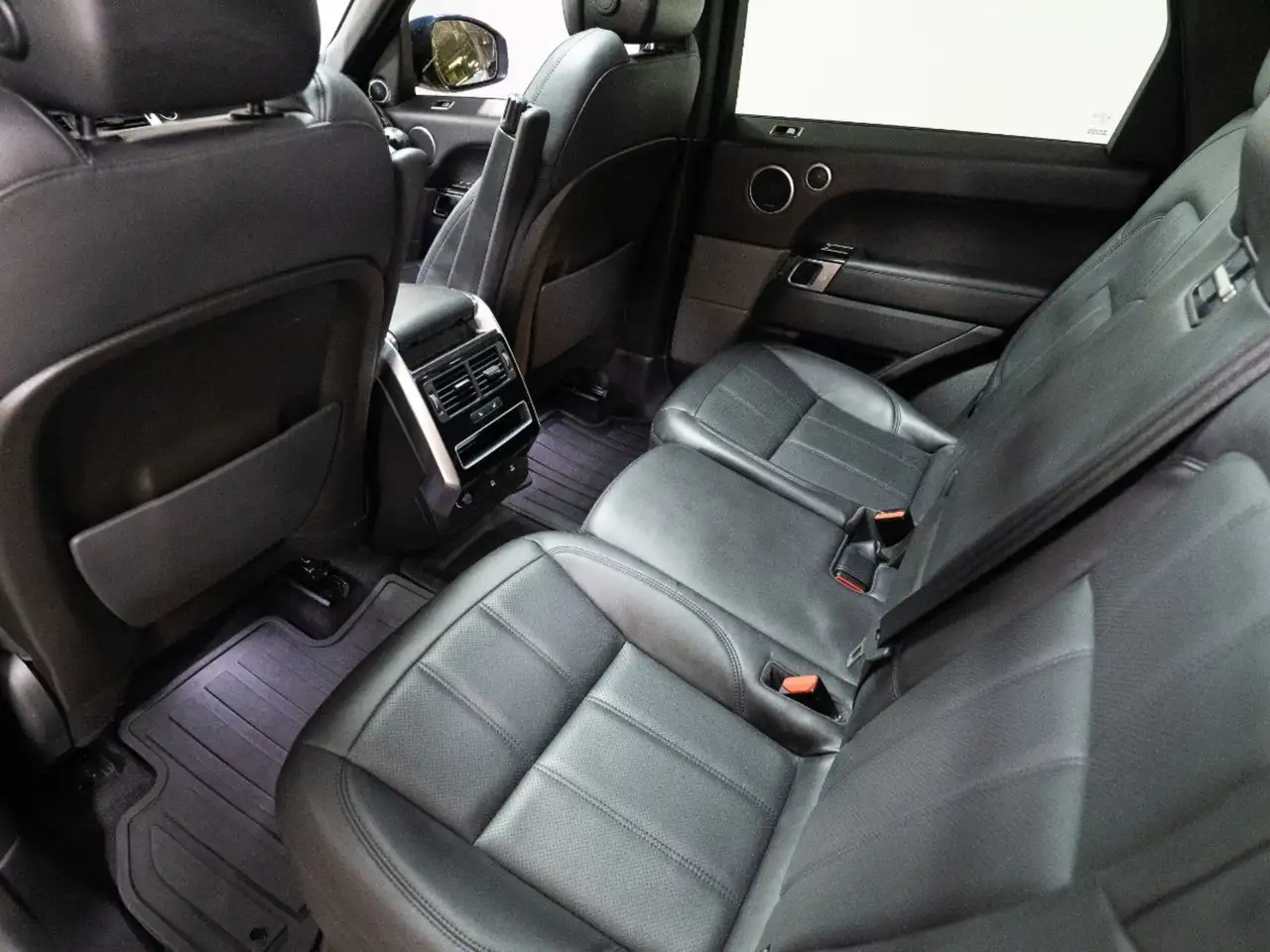 Land Rover Range Rover Sport снимка Land Rover Range Rover Sport