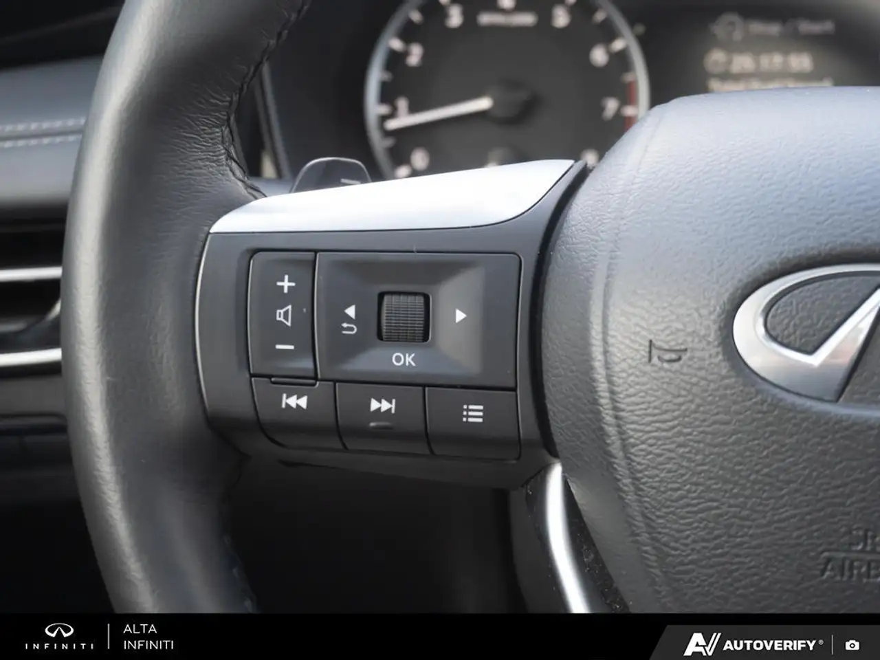 Infiniti QX60 fotografie Infiniti QX60