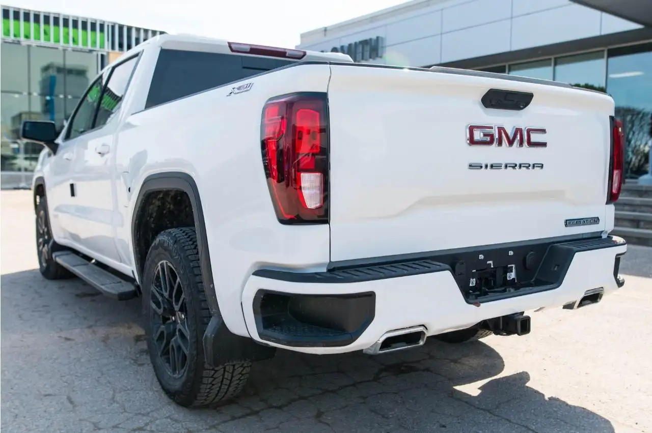 GMC Sierra 1500 снимка GMC Sierra 1500