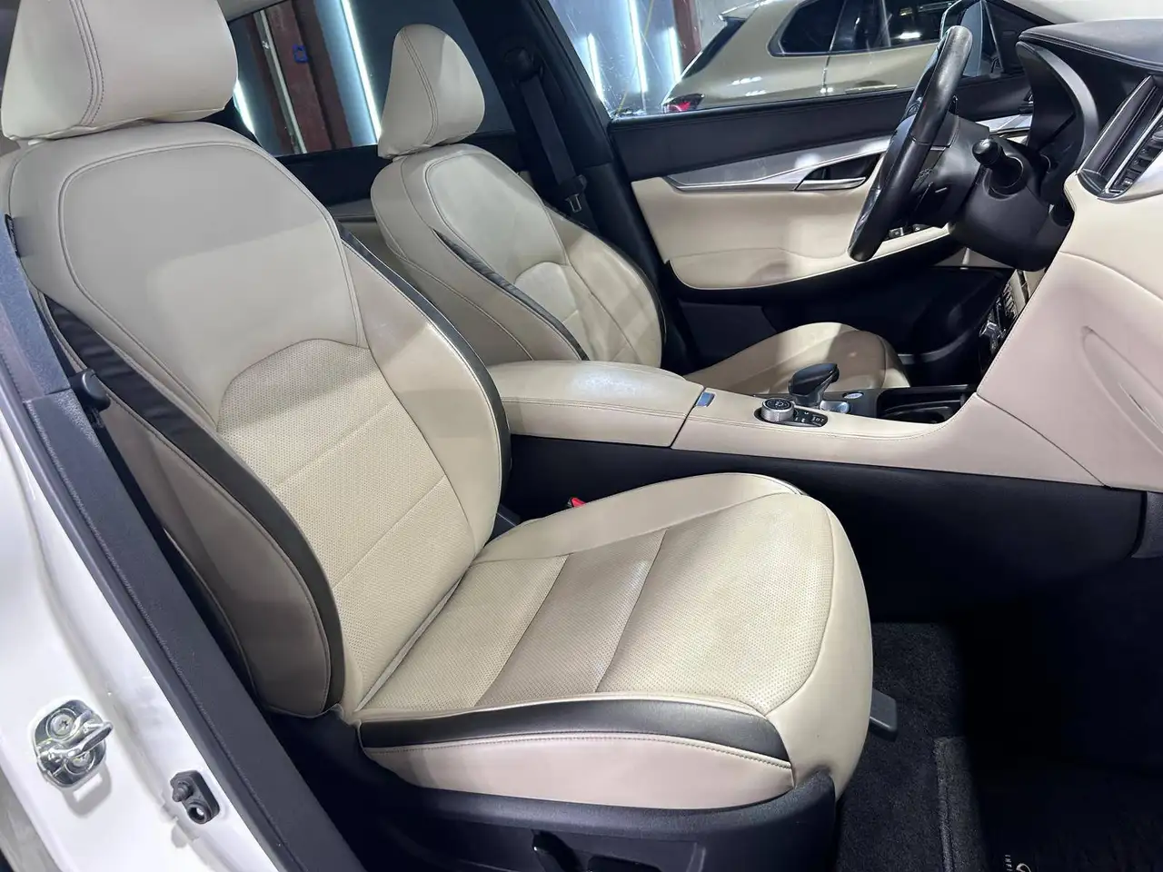 Infiniti QX50 снимка Infiniti QX50