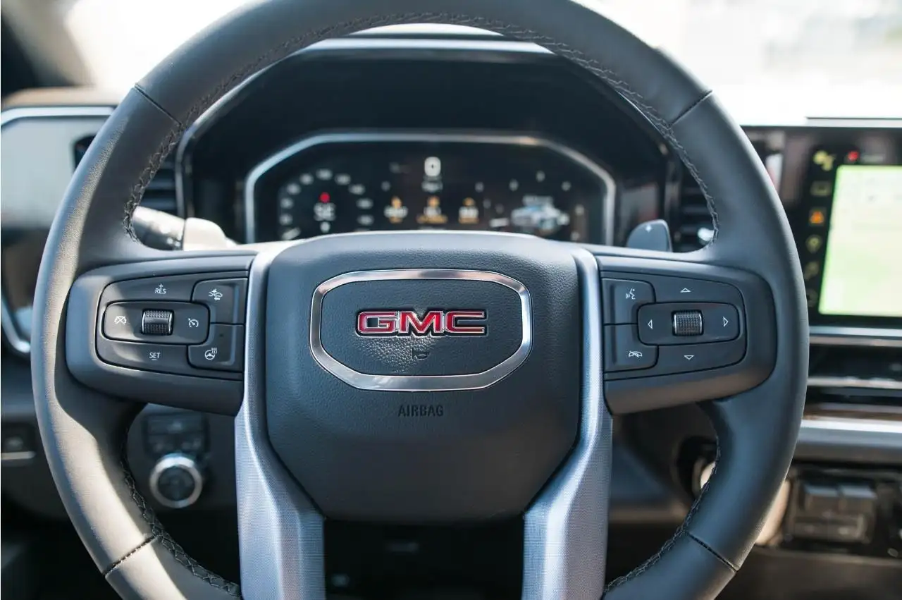 GMC Sierra 1500 снимка GMC Sierra 1500