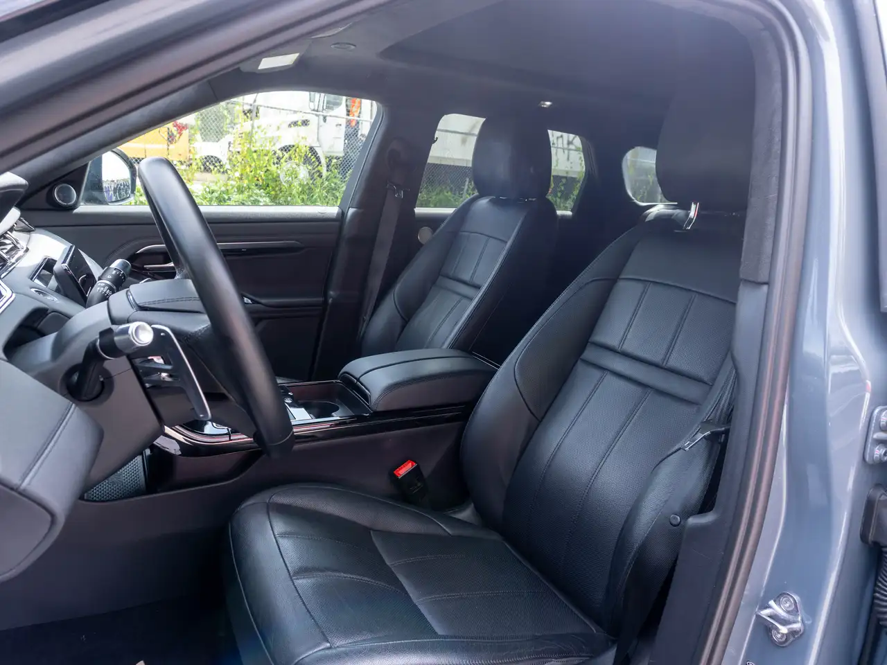 Land Rover Range Rover Evoque photo Land Rover Range Rover Evoque
