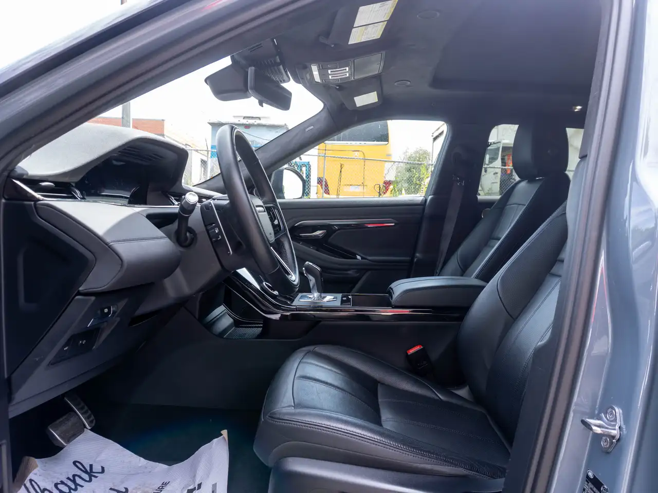 Land Rover Range Rover Evoque photo Land Rover Range Rover Evoque
