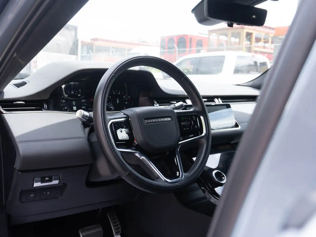 Land Rover Range Rover Evoque photo Land Rover Range Rover Evoque