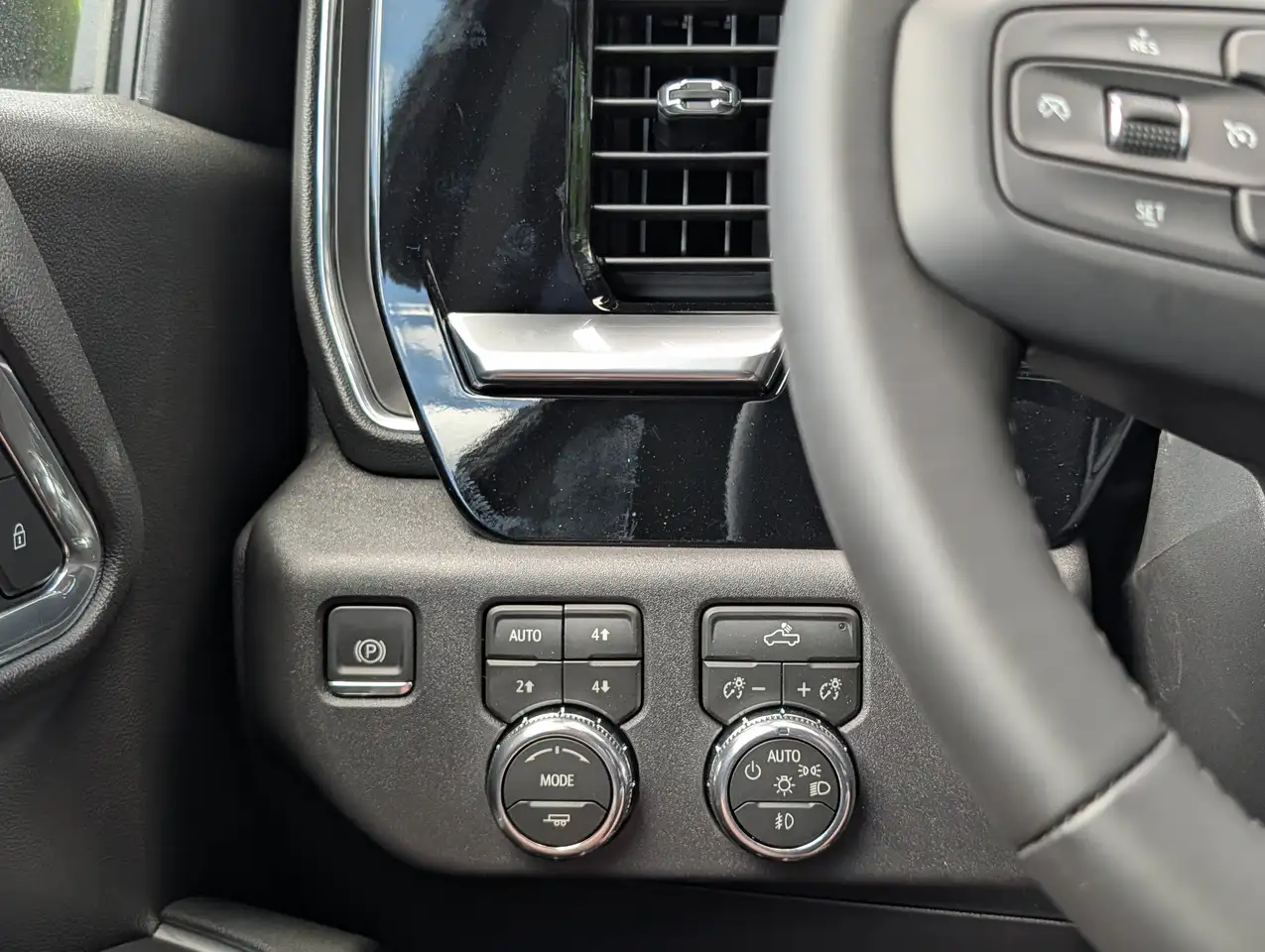 GMC Sierra 1500 fotografie GMC Sierra 1500